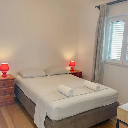 Prizba Tomas Apartman *